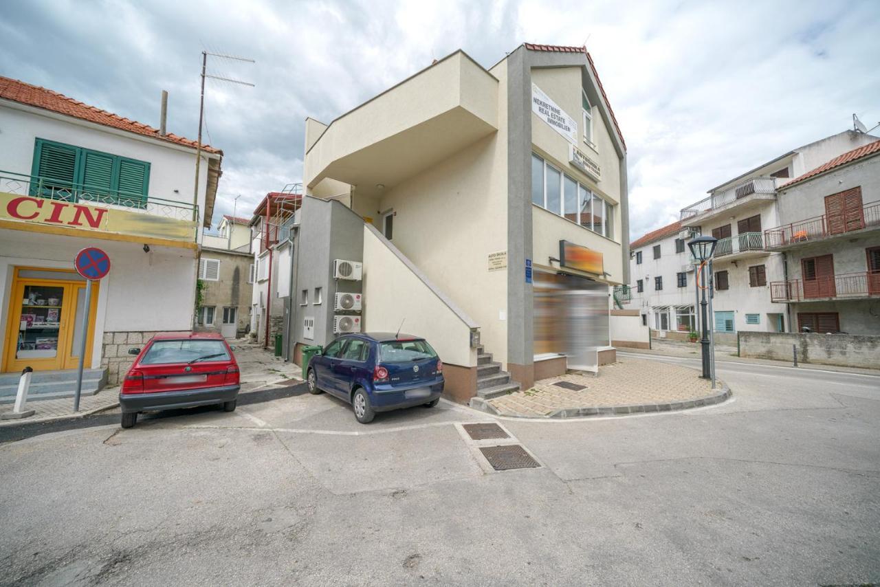 Studio Apartman Salis Vodice Exterior photo